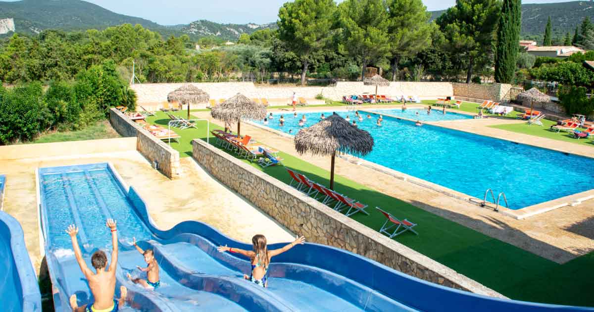 Top 3 des meilleurs campings avec toboggans dans les Pyrénées Atlantiques